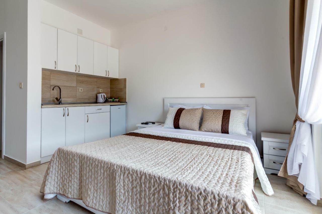 Villa San Apartments Тиват Экстерьер фото
