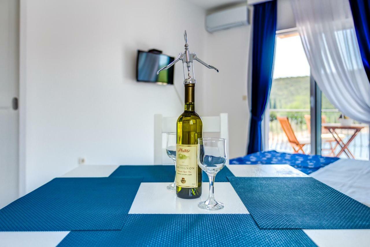 Villa San Apartments Тиват Экстерьер фото