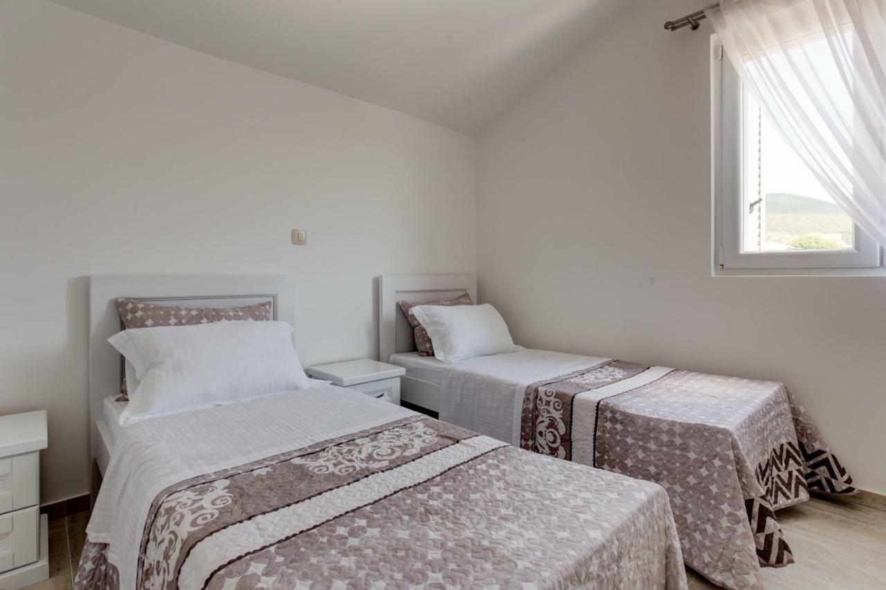 Villa San Apartments Тиват Экстерьер фото